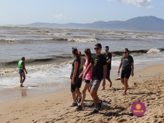 
<a style='margin-left: 5px;' class='btn btn-xs btn-social btn-facebook' href='https://www.facebook.com/sharer/sharer.php?u=https://www.boladovale.com.br/imgs/800-800-90/conteudo/fotos/1373/img2808.jpg' rel='popup' data-width='500' data-height='400'><i class='fa fa-facebook'></i>Compartilhar <span class='hidden-xs'>no Facebook</span>
</a> 
<a class='btn btn-default btn-xs' target='_blank' href='imgs/800-800-90/conteudo/fotos/1373/img2808.jpg'>
<span class='glyphicon glyphicon-cloud-download'></span> Salvar
</a> 
<span></span>