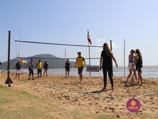 
<a style='margin-left: 5px;' class='btn btn-xs btn-social btn-facebook' href='https://www.facebook.com/sharer/sharer.php?u=https://www.boladovale.com.br/imgs/800-800-90/conteudo/fotos/1374/img2852.jpg' rel='popup' data-width='500' data-height='400'><i class='fa fa-facebook'></i>Compartilhar <span class='hidden-xs'>no Facebook</span>
</a> 
<a class='btn btn-default btn-xs' target='_blank' href='imgs/800-800-90/conteudo/fotos/1374/img2852.jpg'>
<span class='glyphicon glyphicon-cloud-download'></span> Salvar
</a> 
<span></span>