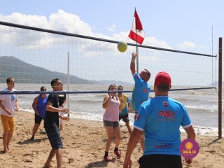 
<a style='margin-left: 5px;' class='btn btn-xs btn-social btn-facebook' href='https://www.facebook.com/sharer/sharer.php?u=https://www.boladovale.com.br/imgs/800-800-90/conteudo/fotos/1374/img2874.jpg' rel='popup' data-width='500' data-height='400'><i class='fa fa-facebook'></i>Compartilhar <span class='hidden-xs'>no Facebook</span>
</a> 
<a class='btn btn-default btn-xs' target='_blank' href='imgs/800-800-90/conteudo/fotos/1374/img2874.jpg'>
<span class='glyphicon glyphicon-cloud-download'></span> Salvar
</a> 
<span></span>
