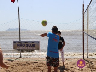
<a style='margin-left: 5px;' class='btn btn-xs btn-social btn-facebook' href='https://www.facebook.com/sharer/sharer.php?u=https://www.boladovale.com.br/imgs/800-800-90/conteudo/fotos/1374/img2881.jpg' rel='popup' data-width='500' data-height='400'><i class='fa fa-facebook'></i>Compartilhar <span class='hidden-xs'>no Facebook</span>
</a> 
<a class='btn btn-default btn-xs' target='_blank' href='imgs/800-800-90/conteudo/fotos/1374/img2881.jpg'>
<span class='glyphicon glyphicon-cloud-download'></span> Salvar
</a> 
<span></span>