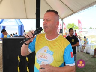 
<a style='margin-left: 5px;' class='btn btn-xs btn-social btn-facebook' href='https://www.facebook.com/sharer/sharer.php?u=https://www.boladovale.com.br/imgs/800-800-90/conteudo/fotos/1374/img2902.jpg' rel='popup' data-width='500' data-height='400'><i class='fa fa-facebook'></i>Compartilhar <span class='hidden-xs'>no Facebook</span>
</a> 
<a class='btn btn-default btn-xs' target='_blank' href='imgs/800-800-90/conteudo/fotos/1374/img2902.jpg'>
<span class='glyphicon glyphicon-cloud-download'></span> Salvar
</a> 
<span></span>