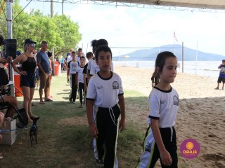 
<a style='margin-left: 5px;' class='btn btn-xs btn-social btn-facebook' href='https://www.facebook.com/sharer/sharer.php?u=https://www.boladovale.com.br/imgs/800-800-90/conteudo/fotos/1375/img2907.jpg' rel='popup' data-width='500' data-height='400'><i class='fa fa-facebook'></i>Compartilhar <span class='hidden-xs'>no Facebook</span>
</a> 
<a class='btn btn-default btn-xs' target='_blank' href='imgs/800-800-90/conteudo/fotos/1375/img2907.jpg'>
<span class='glyphicon glyphicon-cloud-download'></span> Salvar
</a> 
<span></span>