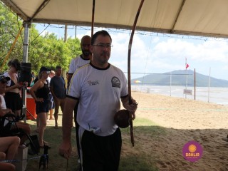 
<a style='margin-left: 5px;' class='btn btn-xs btn-social btn-facebook' href='https://www.facebook.com/sharer/sharer.php?u=https://www.boladovale.com.br/imgs/800-800-90/conteudo/fotos/1375/img2914.jpg' rel='popup' data-width='500' data-height='400'><i class='fa fa-facebook'></i>Compartilhar <span class='hidden-xs'>no Facebook</span>
</a> 
<a class='btn btn-default btn-xs' target='_blank' href='imgs/800-800-90/conteudo/fotos/1375/img2914.jpg'>
<span class='glyphicon glyphicon-cloud-download'></span> Salvar
</a> 
<span></span>