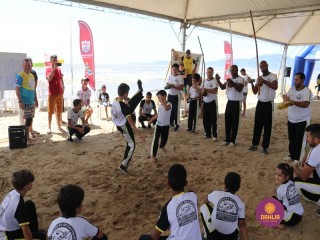 
<a style='margin-left: 5px;' class='btn btn-xs btn-social btn-facebook' href='https://www.facebook.com/sharer/sharer.php?u=https://www.boladovale.com.br/imgs/800-800-90/conteudo/fotos/1375/img2952.jpg' rel='popup' data-width='500' data-height='400'><i class='fa fa-facebook'></i>Compartilhar <span class='hidden-xs'>no Facebook</span>
</a> 
<a class='btn btn-default btn-xs' target='_blank' href='imgs/800-800-90/conteudo/fotos/1375/img2952.jpg'>
<span class='glyphicon glyphicon-cloud-download'></span> Salvar
</a> 
<span></span>