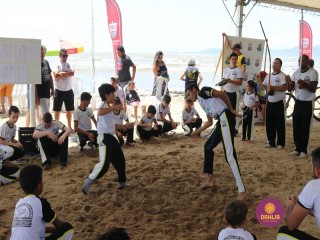
<a style='margin-left: 5px;' class='btn btn-xs btn-social btn-facebook' href='https://www.facebook.com/sharer/sharer.php?u=https://www.boladovale.com.br/imgs/800-800-90/conteudo/fotos/1375/img2986.jpg' rel='popup' data-width='500' data-height='400'><i class='fa fa-facebook'></i>Compartilhar <span class='hidden-xs'>no Facebook</span>
</a> 
<a class='btn btn-default btn-xs' target='_blank' href='imgs/800-800-90/conteudo/fotos/1375/img2986.jpg'>
<span class='glyphicon glyphicon-cloud-download'></span> Salvar
</a> 
<span></span>