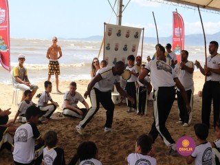 
<a style='margin-left: 5px;' class='btn btn-xs btn-social btn-facebook' href='https://www.facebook.com/sharer/sharer.php?u=https://www.boladovale.com.br/imgs/800-800-90/conteudo/fotos/1375/img3003.jpg' rel='popup' data-width='500' data-height='400'><i class='fa fa-facebook'></i>Compartilhar <span class='hidden-xs'>no Facebook</span>
</a> 
<a class='btn btn-default btn-xs' target='_blank' href='imgs/800-800-90/conteudo/fotos/1375/img3003.jpg'>
<span class='glyphicon glyphicon-cloud-download'></span> Salvar
</a> 
<span></span>