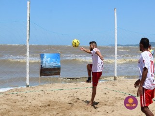 
<a style='margin-left: 5px;' class='btn btn-xs btn-social btn-facebook' href='https://www.facebook.com/sharer/sharer.php?u=https://www.boladovale.com.br/imgs/800-800-90/conteudo/fotos/1376/img3030.jpg' rel='popup' data-width='500' data-height='400'><i class='fa fa-facebook'></i>Compartilhar <span class='hidden-xs'>no Facebook</span>
</a> 
<a class='btn btn-default btn-xs' target='_blank' href='imgs/800-800-90/conteudo/fotos/1376/img3030.jpg'>
<span class='glyphicon glyphicon-cloud-download'></span> Salvar
</a> 
<span></span>