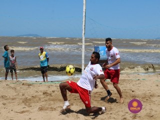 
<a style='margin-left: 5px;' class='btn btn-xs btn-social btn-facebook' href='https://www.facebook.com/sharer/sharer.php?u=https://www.boladovale.com.br/imgs/800-800-90/conteudo/fotos/1376/img3045.jpg' rel='popup' data-width='500' data-height='400'><i class='fa fa-facebook'></i>Compartilhar <span class='hidden-xs'>no Facebook</span>
</a> 
<a class='btn btn-default btn-xs' target='_blank' href='imgs/800-800-90/conteudo/fotos/1376/img3045.jpg'>
<span class='glyphicon glyphicon-cloud-download'></span> Salvar
</a> 
<span></span>