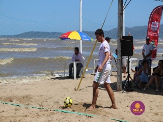 
<a style='margin-left: 5px;' class='btn btn-xs btn-social btn-facebook' href='https://www.facebook.com/sharer/sharer.php?u=https://www.boladovale.com.br/imgs/800-800-90/conteudo/fotos/1376/img3062.jpg' rel='popup' data-width='500' data-height='400'><i class='fa fa-facebook'></i>Compartilhar <span class='hidden-xs'>no Facebook</span>
</a> 
<a class='btn btn-default btn-xs' target='_blank' href='imgs/800-800-90/conteudo/fotos/1376/img3062.jpg'>
<span class='glyphicon glyphicon-cloud-download'></span> Salvar
</a> 
<span></span>
