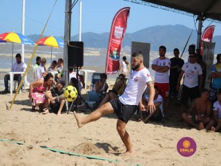 
<a style='margin-left: 5px;' class='btn btn-xs btn-social btn-facebook' href='https://www.facebook.com/sharer/sharer.php?u=https://www.boladovale.com.br/imgs/800-800-90/conteudo/fotos/1376/img3100.jpg' rel='popup' data-width='500' data-height='400'><i class='fa fa-facebook'></i>Compartilhar <span class='hidden-xs'>no Facebook</span>
</a> 
<a class='btn btn-default btn-xs' target='_blank' href='imgs/800-800-90/conteudo/fotos/1376/img3100.jpg'>
<span class='glyphicon glyphicon-cloud-download'></span> Salvar
</a> 
<span></span>