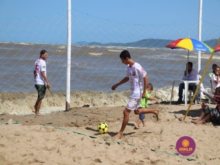 
<a style='margin-left: 5px;' class='btn btn-xs btn-social btn-facebook' href='https://www.facebook.com/sharer/sharer.php?u=https://www.boladovale.com.br/imgs/800-800-90/conteudo/fotos/1376/img3114.jpg' rel='popup' data-width='500' data-height='400'><i class='fa fa-facebook'></i>Compartilhar <span class='hidden-xs'>no Facebook</span>
</a> 
<a class='btn btn-default btn-xs' target='_blank' href='imgs/800-800-90/conteudo/fotos/1376/img3114.jpg'>
<span class='glyphicon glyphicon-cloud-download'></span> Salvar
</a> 
<span></span>
