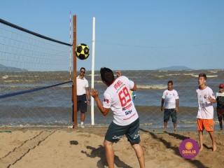 
<a style='margin-left: 5px;' class='btn btn-xs btn-social btn-facebook' href='https://www.facebook.com/sharer/sharer.php?u=https://www.boladovale.com.br/imgs/800-800-90/conteudo/fotos/1376/img3160.jpg' rel='popup' data-width='500' data-height='400'><i class='fa fa-facebook'></i>Compartilhar <span class='hidden-xs'>no Facebook</span>
</a> 
<a class='btn btn-default btn-xs' target='_blank' href='imgs/800-800-90/conteudo/fotos/1376/img3160.jpg'>
<span class='glyphicon glyphicon-cloud-download'></span> Salvar
</a> 
<span></span>