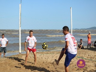 
<a style='margin-left: 5px;' class='btn btn-xs btn-social btn-facebook' href='https://www.facebook.com/sharer/sharer.php?u=https://www.boladovale.com.br/imgs/800-800-90/conteudo/fotos/1376/img3166.jpg' rel='popup' data-width='500' data-height='400'><i class='fa fa-facebook'></i>Compartilhar <span class='hidden-xs'>no Facebook</span>
</a> 
<a class='btn btn-default btn-xs' target='_blank' href='imgs/800-800-90/conteudo/fotos/1376/img3166.jpg'>
<span class='glyphicon glyphicon-cloud-download'></span> Salvar
</a> 
<span></span>