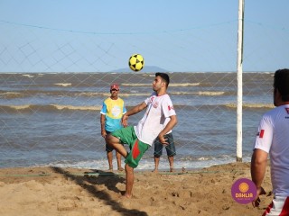 
<a style='margin-left: 5px;' class='btn btn-xs btn-social btn-facebook' href='https://www.facebook.com/sharer/sharer.php?u=https://www.boladovale.com.br/imgs/800-800-90/conteudo/fotos/1376/img3177.jpg' rel='popup' data-width='500' data-height='400'><i class='fa fa-facebook'></i>Compartilhar <span class='hidden-xs'>no Facebook</span>
</a> 
<a class='btn btn-default btn-xs' target='_blank' href='imgs/800-800-90/conteudo/fotos/1376/img3177.jpg'>
<span class='glyphicon glyphicon-cloud-download'></span> Salvar
</a> 
<span></span>