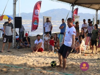 
<a style='margin-left: 5px;' class='btn btn-xs btn-social btn-facebook' href='https://www.facebook.com/sharer/sharer.php?u=https://www.boladovale.com.br/imgs/800-800-90/conteudo/fotos/1376/img3218.jpg' rel='popup' data-width='500' data-height='400'><i class='fa fa-facebook'></i>Compartilhar <span class='hidden-xs'>no Facebook</span>
</a> 
<a class='btn btn-default btn-xs' target='_blank' href='imgs/800-800-90/conteudo/fotos/1376/img3218.jpg'>
<span class='glyphicon glyphicon-cloud-download'></span> Salvar
</a> 
<span></span>