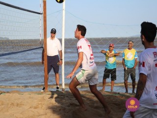 
<a style='margin-left: 5px;' class='btn btn-xs btn-social btn-facebook' href='https://www.facebook.com/sharer/sharer.php?u=https://www.boladovale.com.br/imgs/800-800-90/conteudo/fotos/1376/img3239.jpg' rel='popup' data-width='500' data-height='400'><i class='fa fa-facebook'></i>Compartilhar <span class='hidden-xs'>no Facebook</span>
</a> 
<a class='btn btn-default btn-xs' target='_blank' href='imgs/800-800-90/conteudo/fotos/1376/img3239.jpg'>
<span class='glyphicon glyphicon-cloud-download'></span> Salvar
</a> 
<span></span>