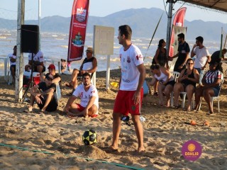 
<a style='margin-left: 5px;' class='btn btn-xs btn-social btn-facebook' href='https://www.facebook.com/sharer/sharer.php?u=https://www.boladovale.com.br/imgs/800-800-90/conteudo/fotos/1376/img3263.jpg' rel='popup' data-width='500' data-height='400'><i class='fa fa-facebook'></i>Compartilhar <span class='hidden-xs'>no Facebook</span>
</a> 
<a class='btn btn-default btn-xs' target='_blank' href='imgs/800-800-90/conteudo/fotos/1376/img3263.jpg'>
<span class='glyphicon glyphicon-cloud-download'></span> Salvar
</a> 
<span></span>