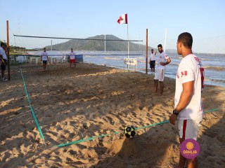 
<a style='margin-left: 5px;' class='btn btn-xs btn-social btn-facebook' href='https://www.facebook.com/sharer/sharer.php?u=https://www.boladovale.com.br/imgs/800-800-90/conteudo/fotos/1376/img3272.jpg' rel='popup' data-width='500' data-height='400'><i class='fa fa-facebook'></i>Compartilhar <span class='hidden-xs'>no Facebook</span>
</a> 
<a class='btn btn-default btn-xs' target='_blank' href='imgs/800-800-90/conteudo/fotos/1376/img3272.jpg'>
<span class='glyphicon glyphicon-cloud-download'></span> Salvar
</a> 
<span></span>