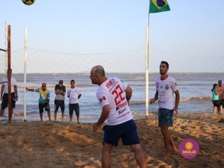 
<a style='margin-left: 5px;' class='btn btn-xs btn-social btn-facebook' href='https://www.facebook.com/sharer/sharer.php?u=https://www.boladovale.com.br/imgs/800-800-90/conteudo/fotos/1376/img3284.jpg' rel='popup' data-width='500' data-height='400'><i class='fa fa-facebook'></i>Compartilhar <span class='hidden-xs'>no Facebook</span>
</a> 
<a class='btn btn-default btn-xs' target='_blank' href='imgs/800-800-90/conteudo/fotos/1376/img3284.jpg'>
<span class='glyphicon glyphicon-cloud-download'></span> Salvar
</a> 
<span></span>