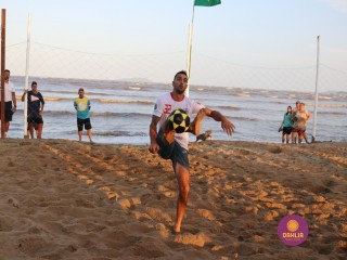 
<a style='margin-left: 5px;' class='btn btn-xs btn-social btn-facebook' href='https://www.facebook.com/sharer/sharer.php?u=https://www.boladovale.com.br/imgs/800-800-90/conteudo/fotos/1376/img3308.jpg' rel='popup' data-width='500' data-height='400'><i class='fa fa-facebook'></i>Compartilhar <span class='hidden-xs'>no Facebook</span>
</a> 
<a class='btn btn-default btn-xs' target='_blank' href='imgs/800-800-90/conteudo/fotos/1376/img3308.jpg'>
<span class='glyphicon glyphicon-cloud-download'></span> Salvar
</a> 
<span></span>