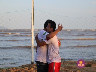 
<a style='margin-left: 5px;' class='btn btn-xs btn-social btn-facebook' href='https://www.facebook.com/sharer/sharer.php?u=https://www.boladovale.com.br/imgs/800-800-90/conteudo/fotos/1376/img3311.jpg' rel='popup' data-width='500' data-height='400'><i class='fa fa-facebook'></i>Compartilhar <span class='hidden-xs'>no Facebook</span>
</a> 
<a class='btn btn-default btn-xs' target='_blank' href='imgs/800-800-90/conteudo/fotos/1376/img3311.jpg'>
<span class='glyphicon glyphicon-cloud-download'></span> Salvar
</a> 
<span></span>