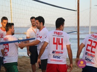 
<a style='margin-left: 5px;' class='btn btn-xs btn-social btn-facebook' href='https://www.facebook.com/sharer/sharer.php?u=https://www.boladovale.com.br/imgs/800-800-90/conteudo/fotos/1376/img3316.jpg' rel='popup' data-width='500' data-height='400'><i class='fa fa-facebook'></i>Compartilhar <span class='hidden-xs'>no Facebook</span>
</a> 
<a class='btn btn-default btn-xs' target='_blank' href='imgs/800-800-90/conteudo/fotos/1376/img3316.jpg'>
<span class='glyphicon glyphicon-cloud-download'></span> Salvar
</a> 
<span></span>