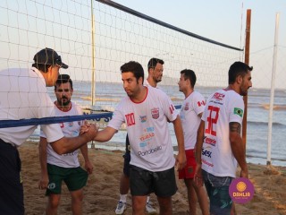 
<a style='margin-left: 5px;' class='btn btn-xs btn-social btn-facebook' href='https://www.facebook.com/sharer/sharer.php?u=https://www.boladovale.com.br/imgs/800-800-90/conteudo/fotos/1376/img3318.jpg' rel='popup' data-width='500' data-height='400'><i class='fa fa-facebook'></i>Compartilhar <span class='hidden-xs'>no Facebook</span>
</a> 
<a class='btn btn-default btn-xs' target='_blank' href='imgs/800-800-90/conteudo/fotos/1376/img3318.jpg'>
<span class='glyphicon glyphicon-cloud-download'></span> Salvar
</a> 
<span></span>