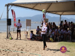 
<a style='margin-left: 5px;' class='btn btn-xs btn-social btn-facebook' href='https://www.facebook.com/sharer/sharer.php?u=https://www.boladovale.com.br/imgs/800-800-90/conteudo/fotos/1377/img3352.jpg' rel='popup' data-width='500' data-height='400'><i class='fa fa-facebook'></i>Compartilhar <span class='hidden-xs'>no Facebook</span>
</a> 
<a class='btn btn-default btn-xs' target='_blank' href='imgs/800-800-90/conteudo/fotos/1377/img3352.jpg'>
<span class='glyphicon glyphicon-cloud-download'></span> Salvar
</a> 
<span></span>
