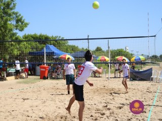 
<a style='margin-left: 5px;' class='btn btn-xs btn-social btn-facebook' href='https://www.facebook.com/sharer/sharer.php?u=https://www.boladovale.com.br/imgs/800-800-90/conteudo/fotos/1377/img3401.jpg' rel='popup' data-width='500' data-height='400'><i class='fa fa-facebook'></i>Compartilhar <span class='hidden-xs'>no Facebook</span>
</a> 
<a class='btn btn-default btn-xs' target='_blank' href='imgs/800-800-90/conteudo/fotos/1377/img3401.jpg'>
<span class='glyphicon glyphicon-cloud-download'></span> Salvar
</a> 
<span></span>