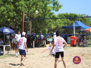 
<a style='margin-left: 5px;' class='btn btn-xs btn-social btn-facebook' href='https://www.facebook.com/sharer/sharer.php?u=https://www.boladovale.com.br/imgs/800-800-90/conteudo/fotos/1377/img3404.jpg' rel='popup' data-width='500' data-height='400'><i class='fa fa-facebook'></i>Compartilhar <span class='hidden-xs'>no Facebook</span>
</a> 
<a class='btn btn-default btn-xs' target='_blank' href='imgs/800-800-90/conteudo/fotos/1377/img3404.jpg'>
<span class='glyphicon glyphicon-cloud-download'></span> Salvar
</a> 
<span></span>