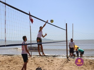 
<a style='margin-left: 5px;' class='btn btn-xs btn-social btn-facebook' href='https://www.facebook.com/sharer/sharer.php?u=https://www.boladovale.com.br/imgs/800-800-90/conteudo/fotos/1377/img3412.jpg' rel='popup' data-width='500' data-height='400'><i class='fa fa-facebook'></i>Compartilhar <span class='hidden-xs'>no Facebook</span>
</a> 
<a class='btn btn-default btn-xs' target='_blank' href='imgs/800-800-90/conteudo/fotos/1377/img3412.jpg'>
<span class='glyphicon glyphicon-cloud-download'></span> Salvar
</a> 
<span></span>