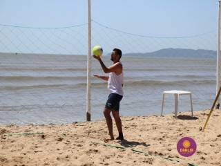 
<a style='margin-left: 5px;' class='btn btn-xs btn-social btn-facebook' href='https://www.facebook.com/sharer/sharer.php?u=https://www.boladovale.com.br/imgs/800-800-90/conteudo/fotos/1377/img3419.jpg' rel='popup' data-width='500' data-height='400'><i class='fa fa-facebook'></i>Compartilhar <span class='hidden-xs'>no Facebook</span>
</a> 
<a class='btn btn-default btn-xs' target='_blank' href='imgs/800-800-90/conteudo/fotos/1377/img3419.jpg'>
<span class='glyphicon glyphicon-cloud-download'></span> Salvar
</a> 
<span></span>