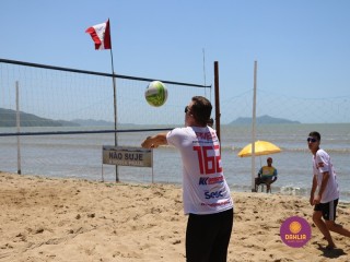 
<a style='margin-left: 5px;' class='btn btn-xs btn-social btn-facebook' href='https://www.facebook.com/sharer/sharer.php?u=https://www.boladovale.com.br/imgs/800-800-90/conteudo/fotos/1377/img3466.jpg' rel='popup' data-width='500' data-height='400'><i class='fa fa-facebook'></i>Compartilhar <span class='hidden-xs'>no Facebook</span>
</a> 
<a class='btn btn-default btn-xs' target='_blank' href='imgs/800-800-90/conteudo/fotos/1377/img3466.jpg'>
<span class='glyphicon glyphicon-cloud-download'></span> Salvar
</a> 
<span></span>