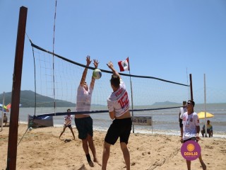 
<a style='margin-left: 5px;' class='btn btn-xs btn-social btn-facebook' href='https://www.facebook.com/sharer/sharer.php?u=https://www.boladovale.com.br/imgs/800-800-90/conteudo/fotos/1377/img3470.jpg' rel='popup' data-width='500' data-height='400'><i class='fa fa-facebook'></i>Compartilhar <span class='hidden-xs'>no Facebook</span>
</a> 
<a class='btn btn-default btn-xs' target='_blank' href='imgs/800-800-90/conteudo/fotos/1377/img3470.jpg'>
<span class='glyphicon glyphicon-cloud-download'></span> Salvar
</a> 
<span></span>