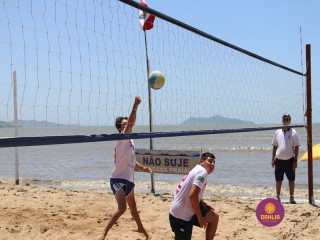 
<a style='margin-left: 5px;' class='btn btn-xs btn-social btn-facebook' href='https://www.facebook.com/sharer/sharer.php?u=https://www.boladovale.com.br/imgs/800-800-90/conteudo/fotos/1377/img3477.jpg' rel='popup' data-width='500' data-height='400'><i class='fa fa-facebook'></i>Compartilhar <span class='hidden-xs'>no Facebook</span>
</a> 
<a class='btn btn-default btn-xs' target='_blank' href='imgs/800-800-90/conteudo/fotos/1377/img3477.jpg'>
<span class='glyphicon glyphicon-cloud-download'></span> Salvar
</a> 
<span></span>