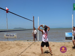 
<a style='margin-left: 5px;' class='btn btn-xs btn-social btn-facebook' href='https://www.facebook.com/sharer/sharer.php?u=https://www.boladovale.com.br/imgs/800-800-90/conteudo/fotos/1377/img3541.jpg' rel='popup' data-width='500' data-height='400'><i class='fa fa-facebook'></i>Compartilhar <span class='hidden-xs'>no Facebook</span>
</a> 
<a class='btn btn-default btn-xs' target='_blank' href='imgs/800-800-90/conteudo/fotos/1377/img3541.jpg'>
<span class='glyphicon glyphicon-cloud-download'></span> Salvar
</a> 
<span></span>