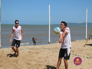 
<a style='margin-left: 5px;' class='btn btn-xs btn-social btn-facebook' href='https://www.facebook.com/sharer/sharer.php?u=https://www.boladovale.com.br/imgs/800-800-90/conteudo/fotos/1377/img3606.jpg' rel='popup' data-width='500' data-height='400'><i class='fa fa-facebook'></i>Compartilhar <span class='hidden-xs'>no Facebook</span>
</a> 
<a class='btn btn-default btn-xs' target='_blank' href='imgs/800-800-90/conteudo/fotos/1377/img3606.jpg'>
<span class='glyphicon glyphicon-cloud-download'></span> Salvar
</a> 
<span></span>