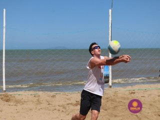 
<a style='margin-left: 5px;' class='btn btn-xs btn-social btn-facebook' href='https://www.facebook.com/sharer/sharer.php?u=https://www.boladovale.com.br/imgs/800-800-90/conteudo/fotos/1377/img3607.jpg' rel='popup' data-width='500' data-height='400'><i class='fa fa-facebook'></i>Compartilhar <span class='hidden-xs'>no Facebook</span>
</a> 
<a class='btn btn-default btn-xs' target='_blank' href='imgs/800-800-90/conteudo/fotos/1377/img3607.jpg'>
<span class='glyphicon glyphicon-cloud-download'></span> Salvar
</a> 
<span></span>