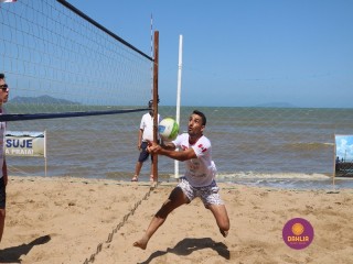 
<a style='margin-left: 5px;' class='btn btn-xs btn-social btn-facebook' href='https://www.facebook.com/sharer/sharer.php?u=https://www.boladovale.com.br/imgs/800-800-90/conteudo/fotos/1377/img3613.jpg' rel='popup' data-width='500' data-height='400'><i class='fa fa-facebook'></i>Compartilhar <span class='hidden-xs'>no Facebook</span>
</a> 
<a class='btn btn-default btn-xs' target='_blank' href='imgs/800-800-90/conteudo/fotos/1377/img3613.jpg'>
<span class='glyphicon glyphicon-cloud-download'></span> Salvar
</a> 
<span></span>