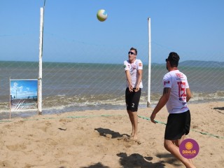 
<a style='margin-left: 5px;' class='btn btn-xs btn-social btn-facebook' href='https://www.facebook.com/sharer/sharer.php?u=https://www.boladovale.com.br/imgs/800-800-90/conteudo/fotos/1377/img3650.jpg' rel='popup' data-width='500' data-height='400'><i class='fa fa-facebook'></i>Compartilhar <span class='hidden-xs'>no Facebook</span>
</a> 
<a class='btn btn-default btn-xs' target='_blank' href='imgs/800-800-90/conteudo/fotos/1377/img3650.jpg'>
<span class='glyphicon glyphicon-cloud-download'></span> Salvar
</a> 
<span></span>