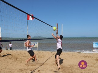 
<a style='margin-left: 5px;' class='btn btn-xs btn-social btn-facebook' href='https://www.facebook.com/sharer/sharer.php?u=https://www.boladovale.com.br/imgs/800-800-90/conteudo/fotos/1377/img3685.jpg' rel='popup' data-width='500' data-height='400'><i class='fa fa-facebook'></i>Compartilhar <span class='hidden-xs'>no Facebook</span>
</a> 
<a class='btn btn-default btn-xs' target='_blank' href='imgs/800-800-90/conteudo/fotos/1377/img3685.jpg'>
<span class='glyphicon glyphicon-cloud-download'></span> Salvar
</a> 
<span></span>