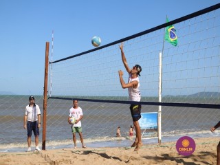 
<a style='margin-left: 5px;' class='btn btn-xs btn-social btn-facebook' href='https://www.facebook.com/sharer/sharer.php?u=https://www.boladovale.com.br/imgs/800-800-90/conteudo/fotos/1377/img3732.jpg' rel='popup' data-width='500' data-height='400'><i class='fa fa-facebook'></i>Compartilhar <span class='hidden-xs'>no Facebook</span>
</a> 
<a class='btn btn-default btn-xs' target='_blank' href='imgs/800-800-90/conteudo/fotos/1377/img3732.jpg'>
<span class='glyphicon glyphicon-cloud-download'></span> Salvar
</a> 
<span></span>