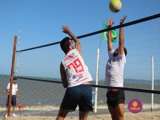 
<a style='margin-left: 5px;' class='btn btn-xs btn-social btn-facebook' href='https://www.facebook.com/sharer/sharer.php?u=https://www.boladovale.com.br/imgs/800-800-90/conteudo/fotos/1377/img3739.jpg' rel='popup' data-width='500' data-height='400'><i class='fa fa-facebook'></i>Compartilhar <span class='hidden-xs'>no Facebook</span>
</a> 
<a class='btn btn-default btn-xs' target='_blank' href='imgs/800-800-90/conteudo/fotos/1377/img3739.jpg'>
<span class='glyphicon glyphicon-cloud-download'></span> Salvar
</a> 
<span></span>