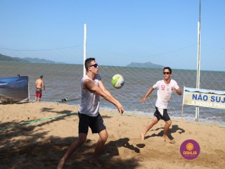 
<a style='margin-left: 5px;' class='btn btn-xs btn-social btn-facebook' href='https://www.facebook.com/sharer/sharer.php?u=https://www.boladovale.com.br/imgs/800-800-90/conteudo/fotos/1377/img3776.jpg' rel='popup' data-width='500' data-height='400'><i class='fa fa-facebook'></i>Compartilhar <span class='hidden-xs'>no Facebook</span>
</a> 
<a class='btn btn-default btn-xs' target='_blank' href='imgs/800-800-90/conteudo/fotos/1377/img3776.jpg'>
<span class='glyphicon glyphicon-cloud-download'></span> Salvar
</a> 
<span></span>