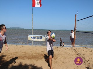 
<a style='margin-left: 5px;' class='btn btn-xs btn-social btn-facebook' href='https://www.facebook.com/sharer/sharer.php?u=https://www.boladovale.com.br/imgs/800-800-90/conteudo/fotos/1377/img3777.jpg' rel='popup' data-width='500' data-height='400'><i class='fa fa-facebook'></i>Compartilhar <span class='hidden-xs'>no Facebook</span>
</a> 
<a class='btn btn-default btn-xs' target='_blank' href='imgs/800-800-90/conteudo/fotos/1377/img3777.jpg'>
<span class='glyphicon glyphicon-cloud-download'></span> Salvar
</a> 
<span></span>