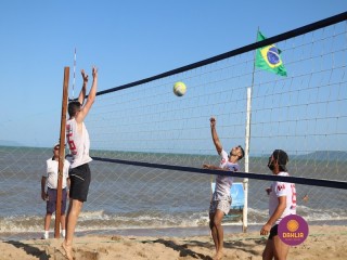 
<a style='margin-left: 5px;' class='btn btn-xs btn-social btn-facebook' href='https://www.facebook.com/sharer/sharer.php?u=https://www.boladovale.com.br/imgs/800-800-90/conteudo/fotos/1377/img3787.jpg' rel='popup' data-width='500' data-height='400'><i class='fa fa-facebook'></i>Compartilhar <span class='hidden-xs'>no Facebook</span>
</a> 
<a class='btn btn-default btn-xs' target='_blank' href='imgs/800-800-90/conteudo/fotos/1377/img3787.jpg'>
<span class='glyphicon glyphicon-cloud-download'></span> Salvar
</a> 
<span></span>