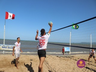 
<a style='margin-left: 5px;' class='btn btn-xs btn-social btn-facebook' href='https://www.facebook.com/sharer/sharer.php?u=https://www.boladovale.com.br/imgs/800-800-90/conteudo/fotos/1377/img3790.jpg' rel='popup' data-width='500' data-height='400'><i class='fa fa-facebook'></i>Compartilhar <span class='hidden-xs'>no Facebook</span>
</a> 
<a class='btn btn-default btn-xs' target='_blank' href='imgs/800-800-90/conteudo/fotos/1377/img3790.jpg'>
<span class='glyphicon glyphicon-cloud-download'></span> Salvar
</a> 
<span></span>