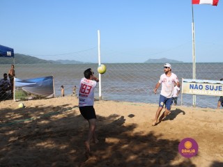 
<a style='margin-left: 5px;' class='btn btn-xs btn-social btn-facebook' href='https://www.facebook.com/sharer/sharer.php?u=https://www.boladovale.com.br/imgs/800-800-90/conteudo/fotos/1377/img3825.jpg' rel='popup' data-width='500' data-height='400'><i class='fa fa-facebook'></i>Compartilhar <span class='hidden-xs'>no Facebook</span>
</a> 
<a class='btn btn-default btn-xs' target='_blank' href='imgs/800-800-90/conteudo/fotos/1377/img3825.jpg'>
<span class='glyphicon glyphicon-cloud-download'></span> Salvar
</a> 
<span></span>