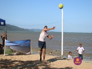 
<a style='margin-left: 5px;' class='btn btn-xs btn-social btn-facebook' href='https://www.facebook.com/sharer/sharer.php?u=https://www.boladovale.com.br/imgs/800-800-90/conteudo/fotos/1377/img3835.jpg' rel='popup' data-width='500' data-height='400'><i class='fa fa-facebook'></i>Compartilhar <span class='hidden-xs'>no Facebook</span>
</a> 
<a class='btn btn-default btn-xs' target='_blank' href='imgs/800-800-90/conteudo/fotos/1377/img3835.jpg'>
<span class='glyphicon glyphicon-cloud-download'></span> Salvar
</a> 
<span></span>