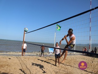 
<a style='margin-left: 5px;' class='btn btn-xs btn-social btn-facebook' href='https://www.facebook.com/sharer/sharer.php?u=https://www.boladovale.com.br/imgs/800-800-90/conteudo/fotos/1377/img3840.jpg' rel='popup' data-width='500' data-height='400'><i class='fa fa-facebook'></i>Compartilhar <span class='hidden-xs'>no Facebook</span>
</a> 
<a class='btn btn-default btn-xs' target='_blank' href='imgs/800-800-90/conteudo/fotos/1377/img3840.jpg'>
<span class='glyphicon glyphicon-cloud-download'></span> Salvar
</a> 
<span></span>